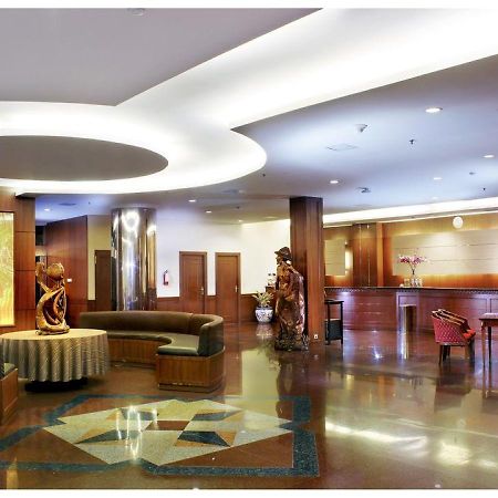 Sanno Hotel Jakarta Exteriör bild